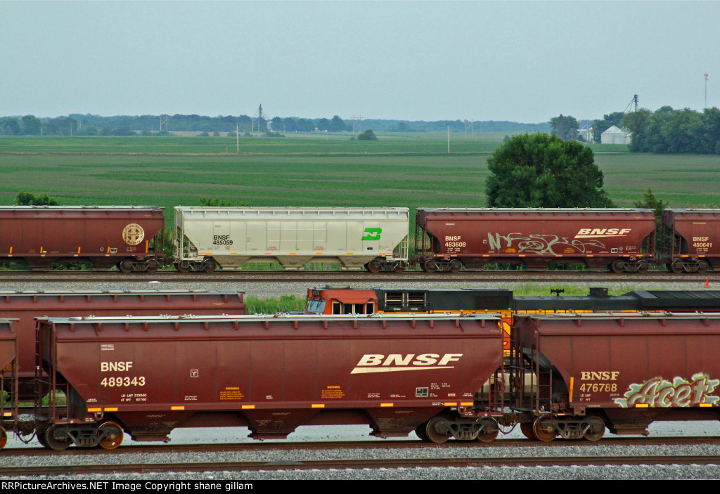 BNSF 485059 Burlington northern Heritage hopper car!!!